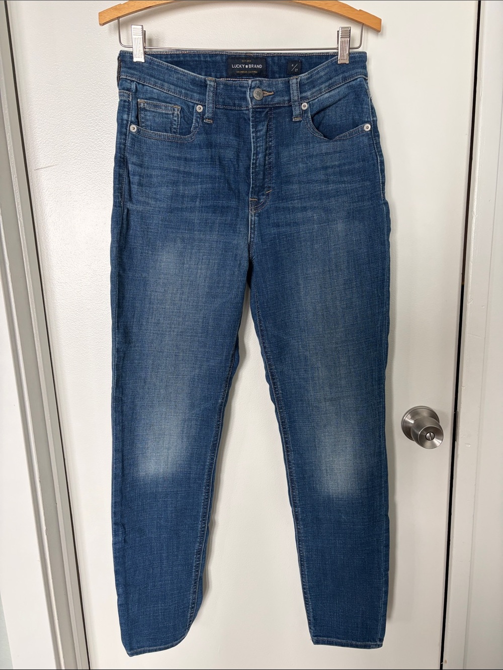 LUCKY BRAND JEANS